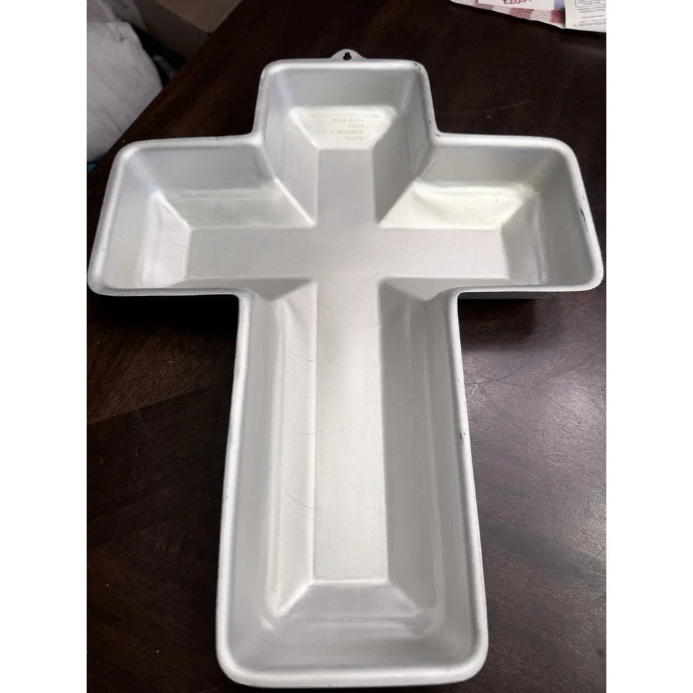 Vintage Wilton Cross Cake Pan 2105-2509
